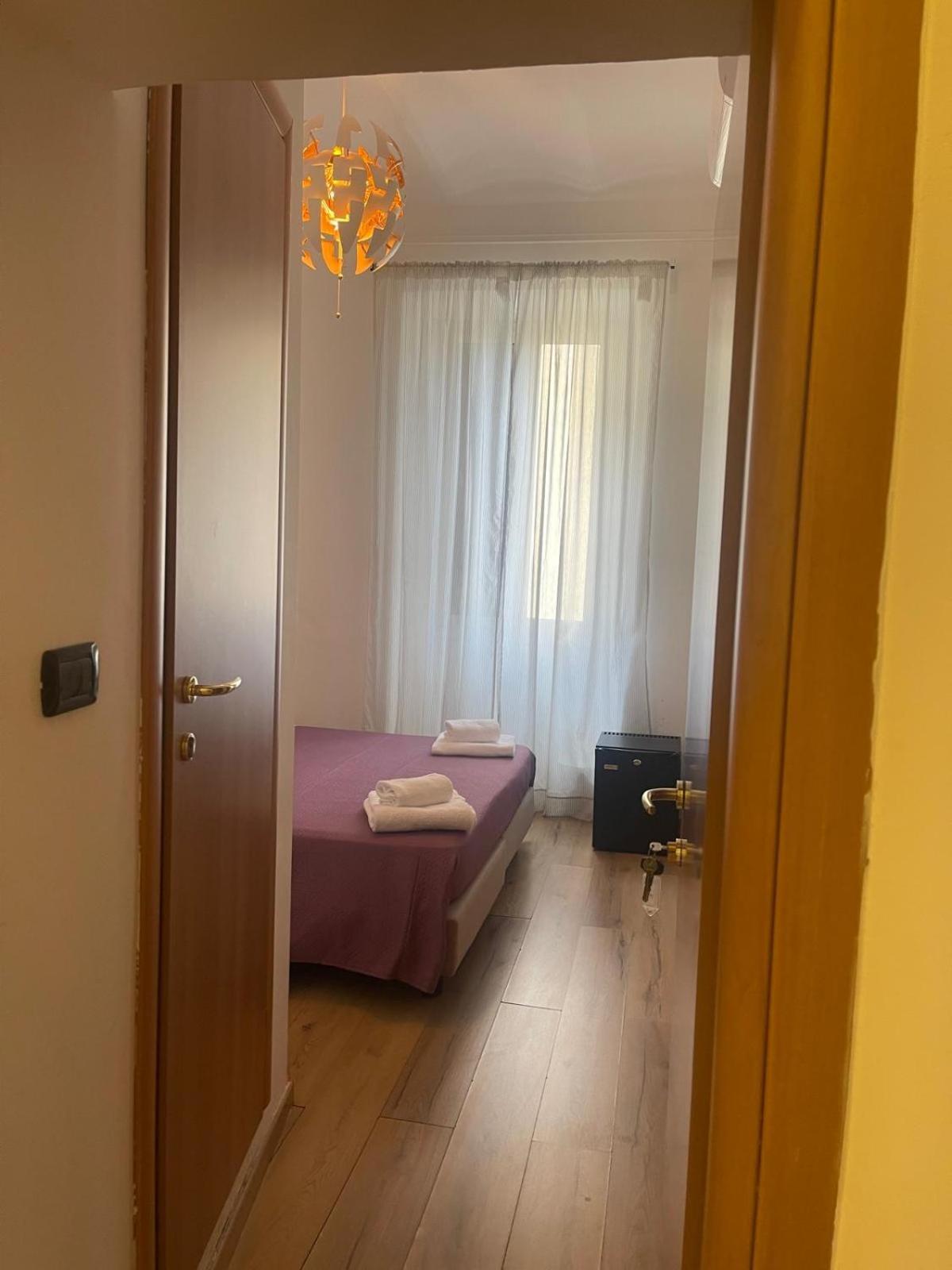 Guest House Rome Termini Station Екстер'єр фото
